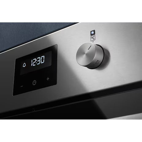 Electrolux KOHGH00XA 60cm UltimateTaste 300 built-in single oven with 72L capacity